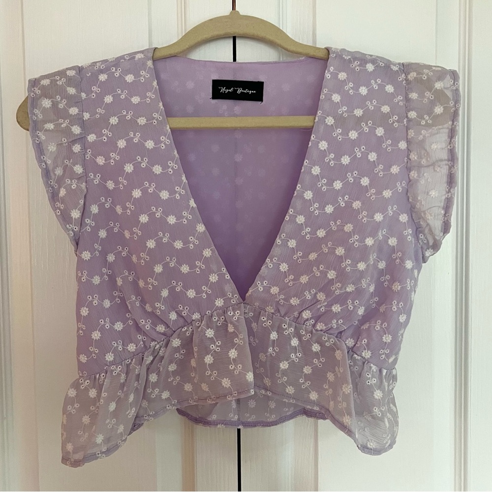 Floral Embroidered Crop Top